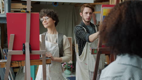 art students in class
