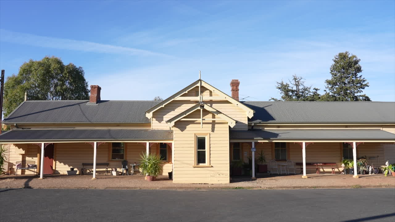 Front wide shot of Gundagai railway station, New South Wales, Australia