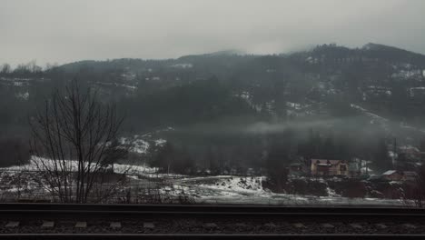 Rainy-day-scene-on-a-mountain