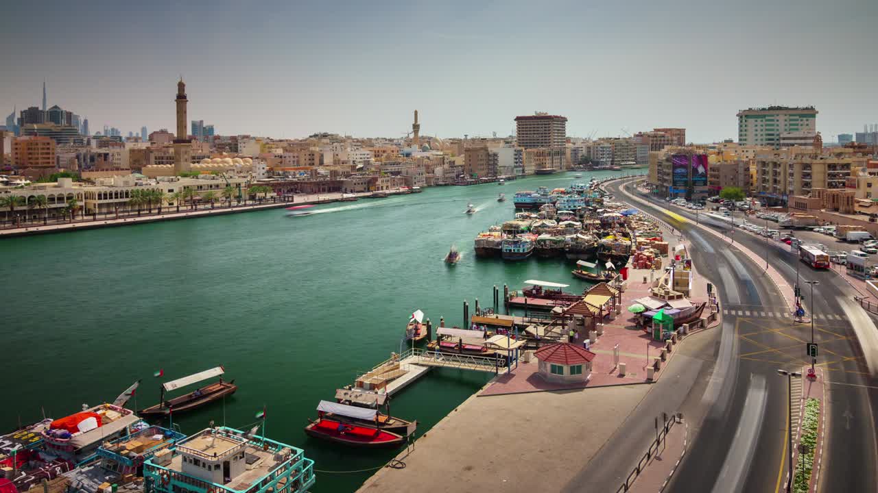 두바이의 유명한 데라 블록, 트래픽 크리크, 베이 로드, 4k 타임 스, 아랍에미리트