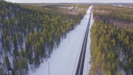 芬兰拉普兰的冬季道路状况 - 3