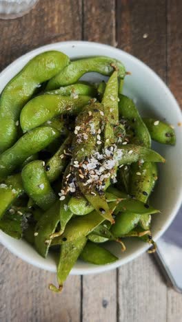 edamame in a bowl