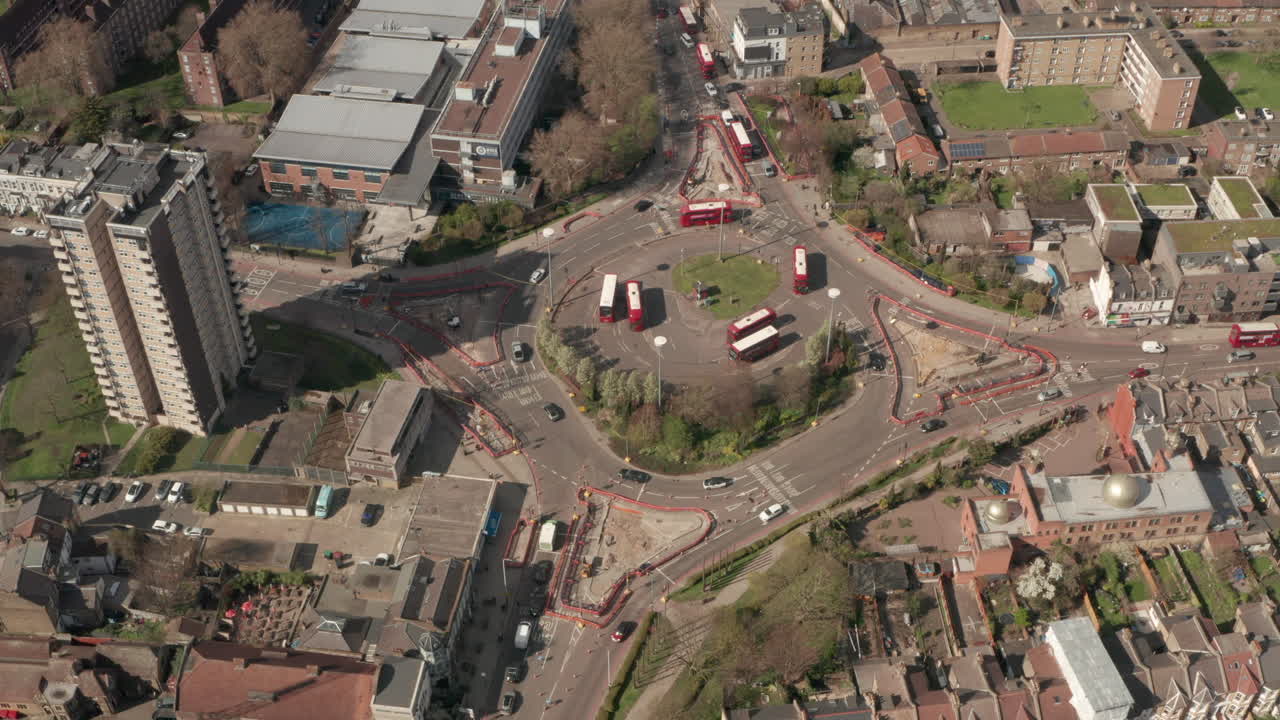 окружающий воздушный снимок кольцевой развязки леа-бридж в процессе реконструкции