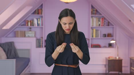 Indian-girl-suffering-from-hair-loss