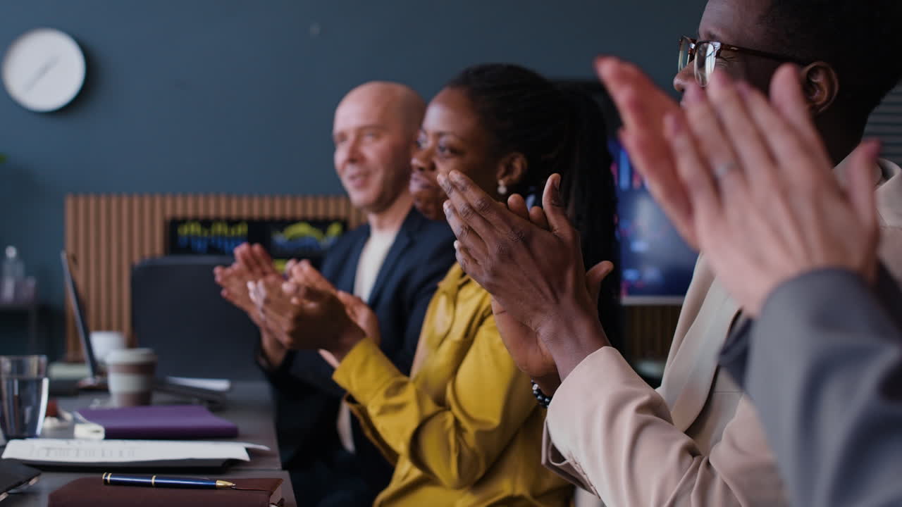 aplauso en una reunión de negocios