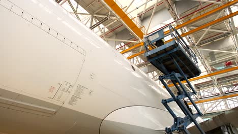 Working-images-of-aircraft-cleaning-company-employees-aircraft-ladder-flight-preparation-control-preparations-boarding-gate-procedures-activities