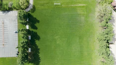 vista de pájaro sobre el campo de fútbol
