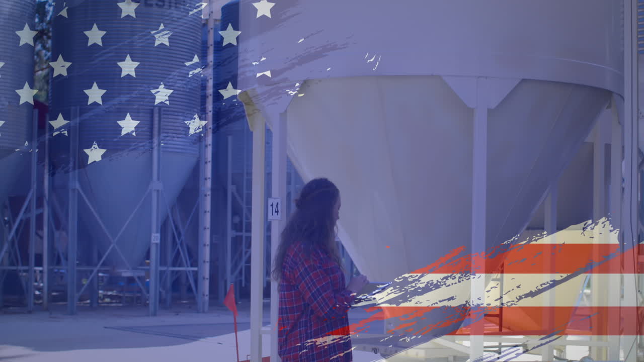 animación de la bandera estadounidense ondeando sobre la mujer en el fondo