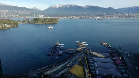 Downtown-Vancouver's-Seaplane-Terminal-At-Coal-Harbour-In-Vancouver,-British-Columbia,-Canada