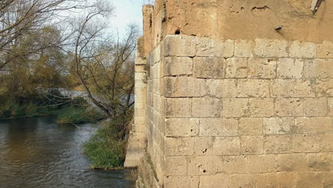 Molino-De-Agua-Viejo-Y-Abandonado