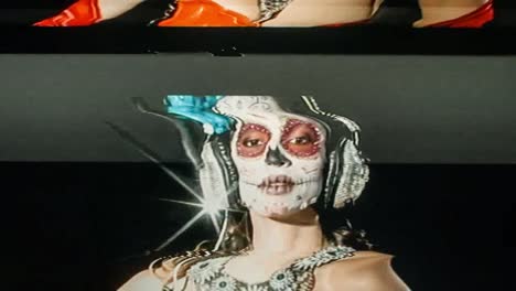 mujer muerta glitch 4k 13