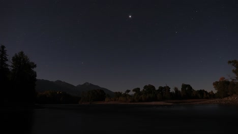 Montana-Timelapse-with-Stars-and-Sunrise-in-Yellowstone-National-Park