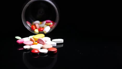 pastillas y cápsulas variadas