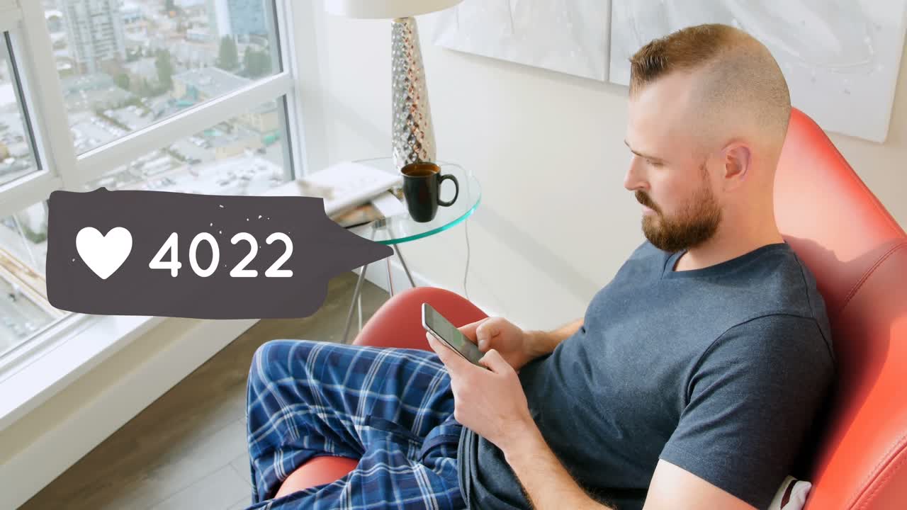 의자 에 앉아 4k 문자 메시지 를 보내는 사람