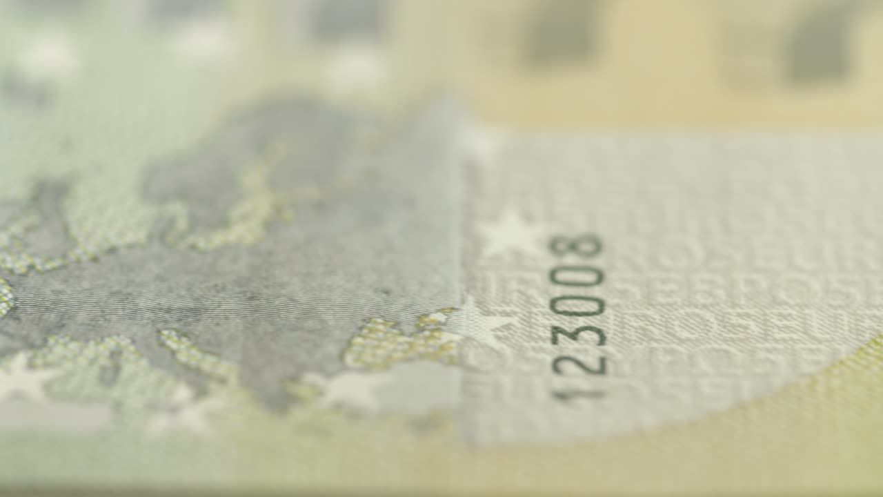 seguimiento de macros en billetes de cinco euros