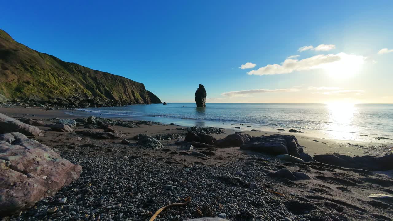 타임 스 (timelapse) - 물결과 바다병, 움직이는 구름, 발리드웨인 비치, 퍼 코스트, 아일랜드