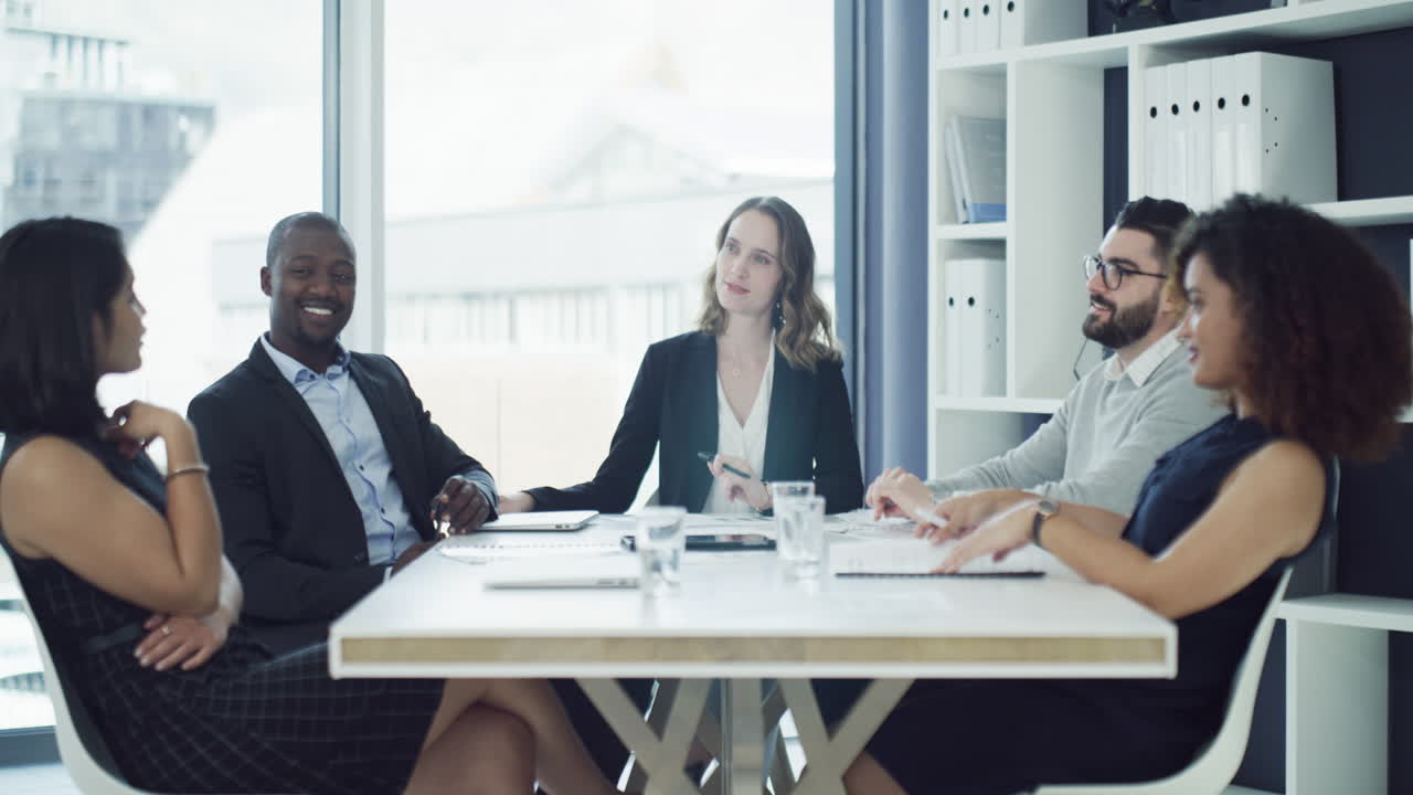 compartiendo todos sus pensamientos para el éxito