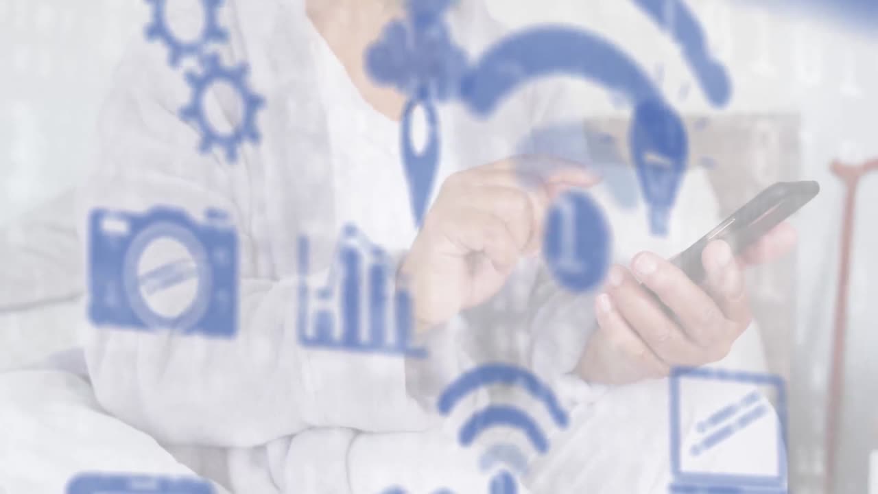 스마트 폰을 사용하는 두 인종의 여성에 대한 미디어 아이콘의 애니메이션