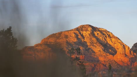 Sonnenuntergang-über-Den-Sedona-Bergen