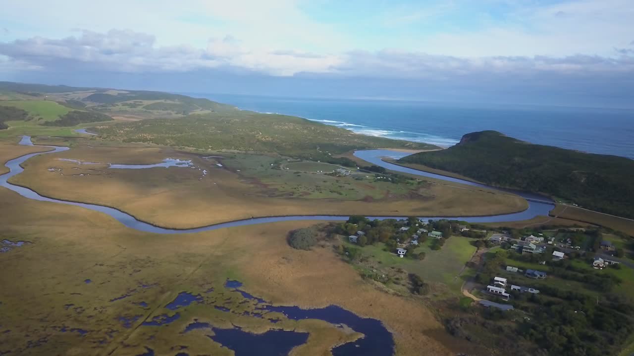 호주 습지 그레이트 오션로드 12 사도 슬로우 포워드 드론 서사시 드라이브 놀라운 해양 장면 설정 촬영 테일러 브랜트 영화