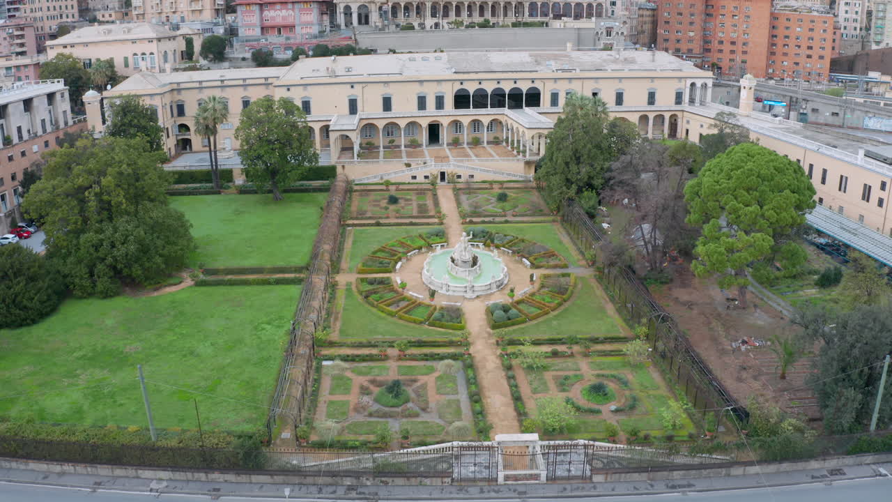 jardines escénicos del palazzo del principe andrea doria en génova, italia