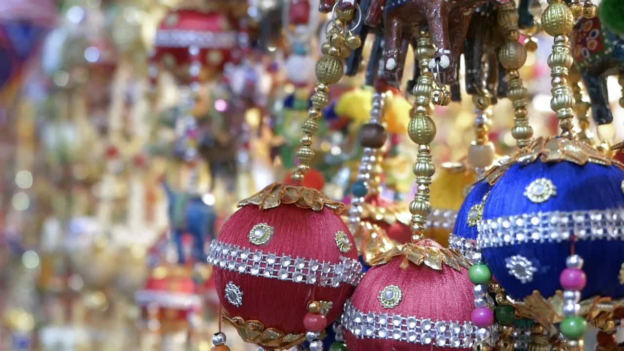 Ornamental decorations hand in a market with pull focus