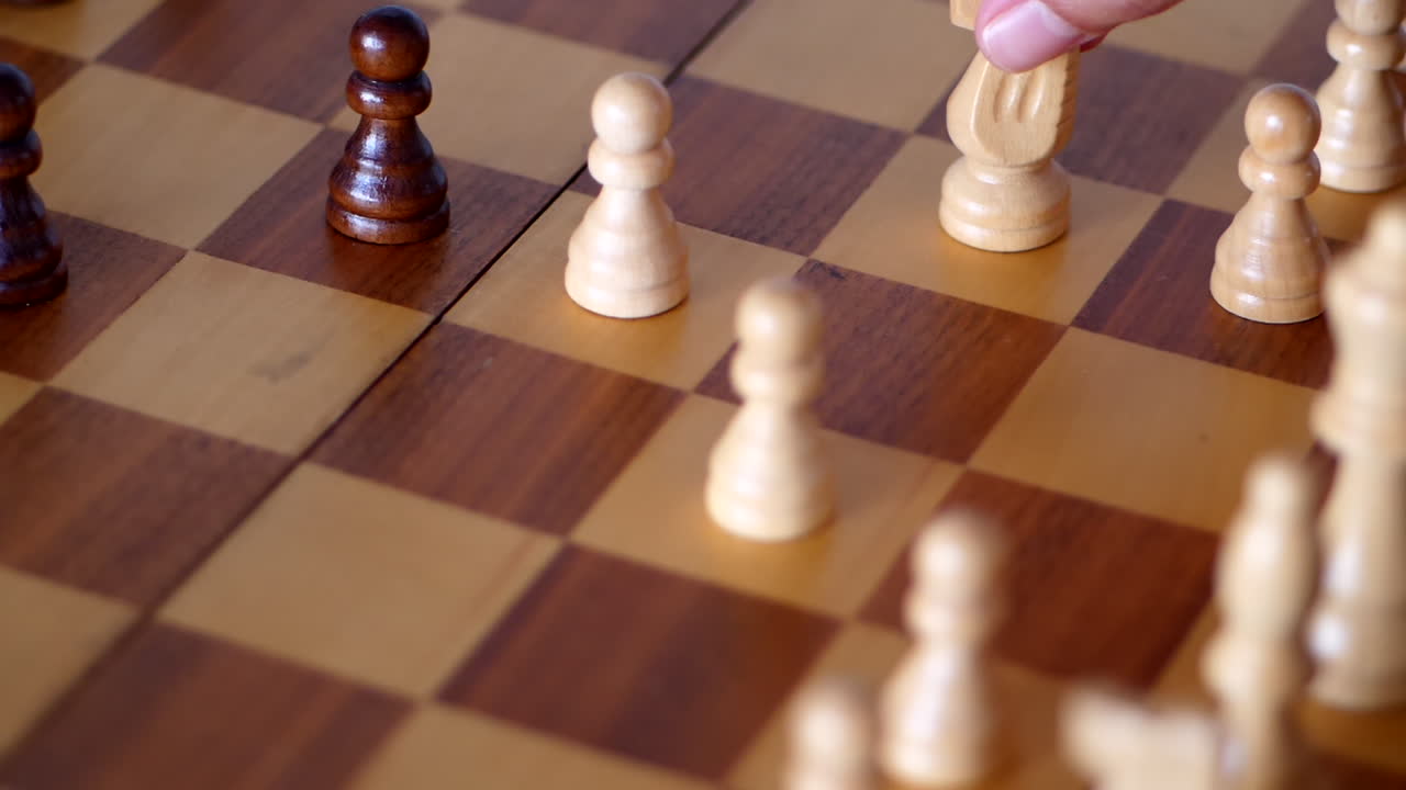 piezas de ajedrez yuriy