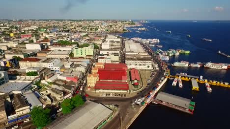 puerto de manaus en una toma orbital aérea
