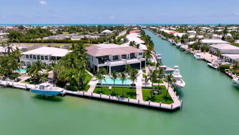 aerial-luxury-homes-and-real-estate-in-marathon-florida