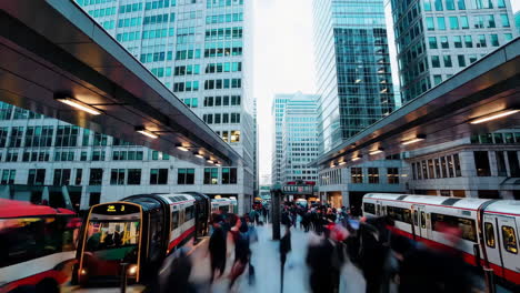 busy commuter train station in london