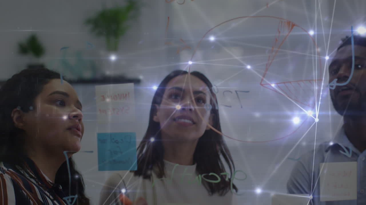 animación de conexiones entre diversos empresarios en la oficina