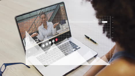 animación del procesamiento de datos sobre diversos colegas que tienen videoconferencia en la oficina