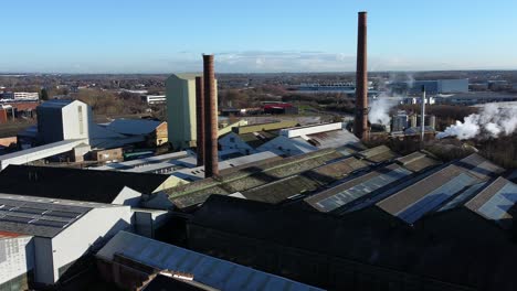 Vista-Aérea-De-Los-Edificios-Del-Almacén-De-La-Fábrica-De-Vidrio-De-Pilkington-A-Través-Del-Depósito-De-Fabricación-De-La-Ciudad-Industrial