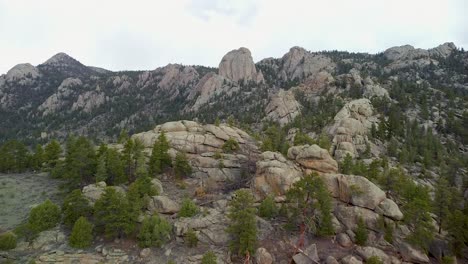 Aerial-flyover-view-of-Lumpy-Ridge-wilderness,-Estes-Park,-Colorado