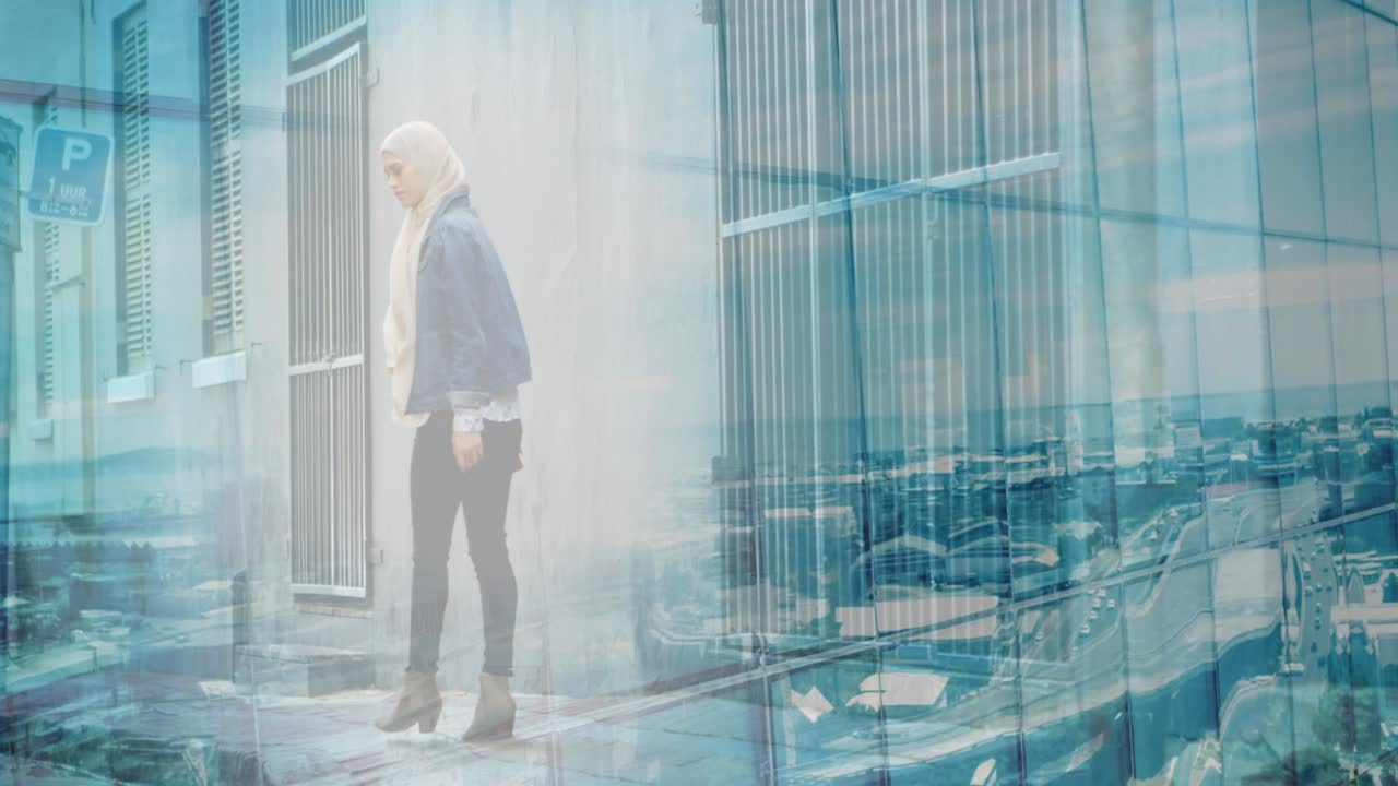 히자브를 입은 아시아 여성이 도시 풍경 위에서 도시를  ⁇ 고 있는 애니메이션