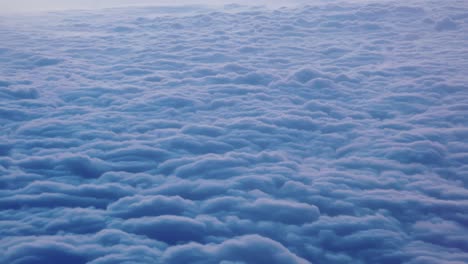 Weiche-Wolken-Von-Oben