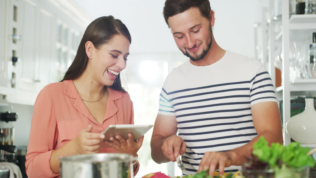 porque su esposa es la mejor entrenadora de cocina