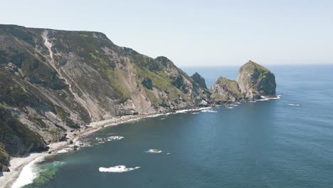 tomas aéreas cinematográficas de la bahía de glenlough.