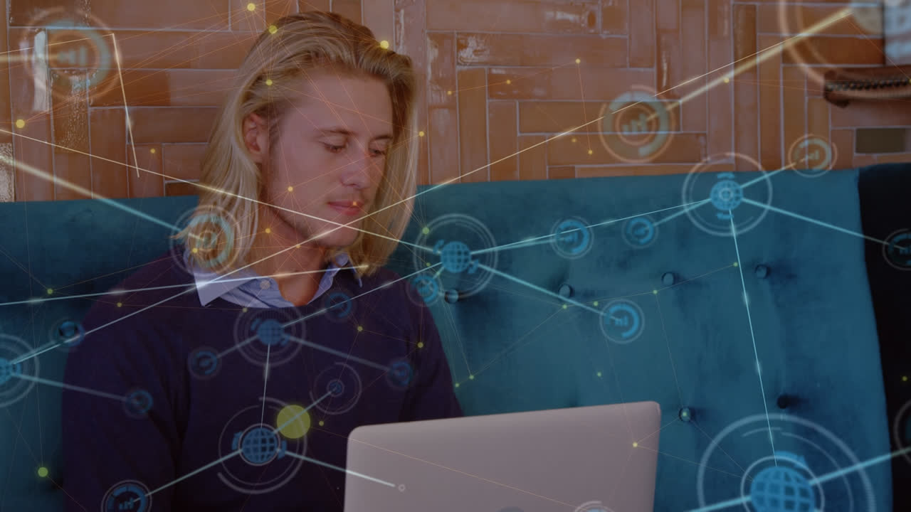 드폰과 노트북을 사용하여 긴 머리카락을 가진 백인 남성 위의 선으로 연결되는 아이콘의 애니메이션