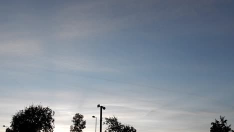 lapso de tiempo de cloudscape de varias capas