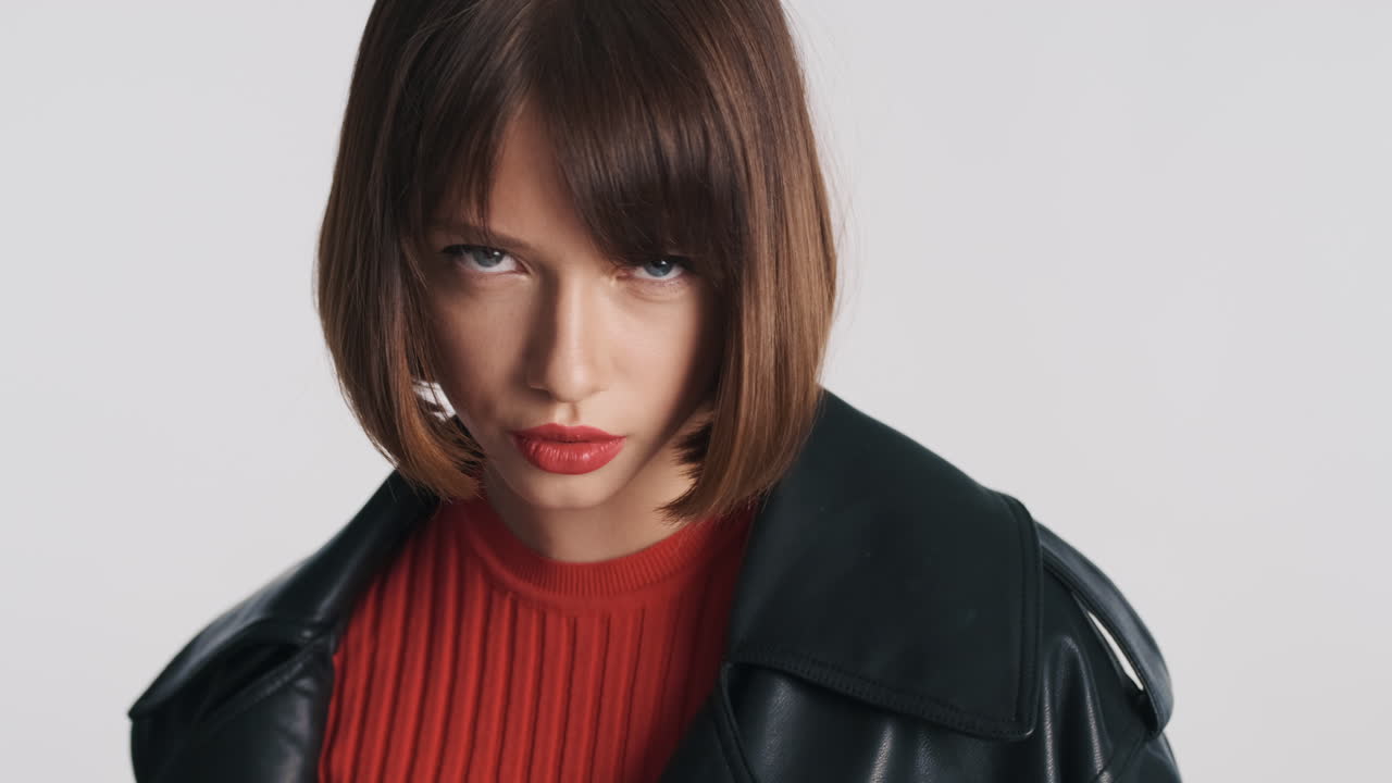 joven sensual posando