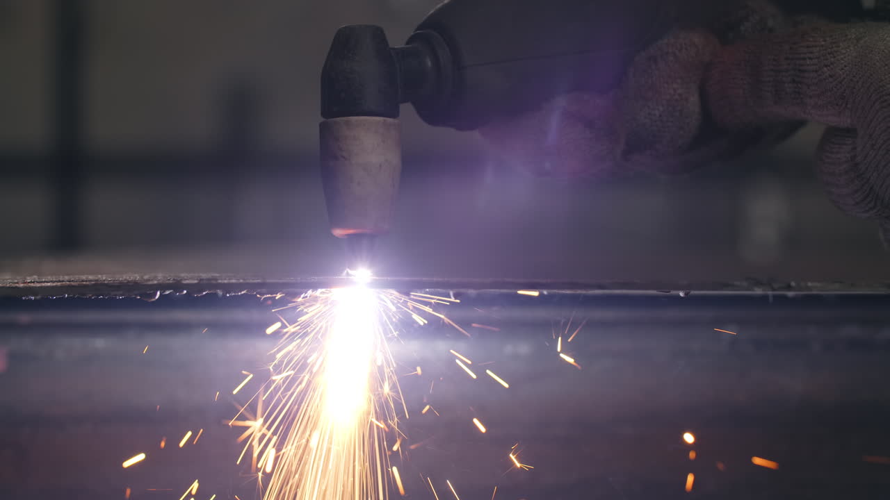 Plasma Cutting Metal Sheet