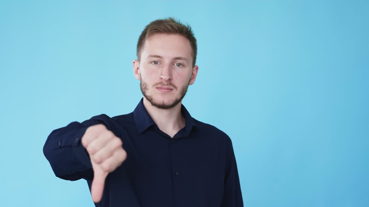 estoy de acuerdo no estoy de acuerdo opinión opuesta hombre pulgar gif bucle