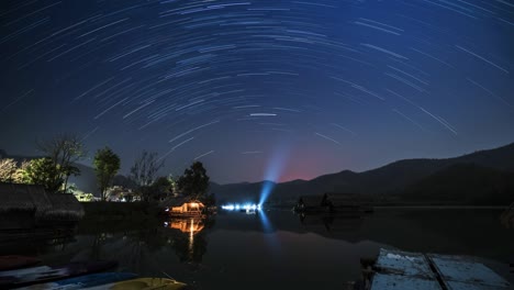 el rastro de las estrellas en las montañas