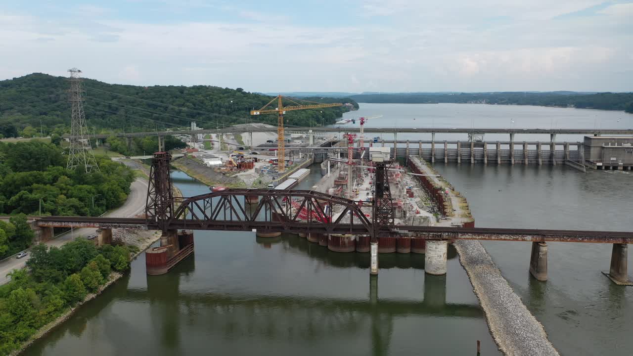 Stunning 4K drone footage of Chickamauga Dam, showcasing its structure, the Tennessee River, and scenic beauty. Perfect for infrastructure, travel, or history projects