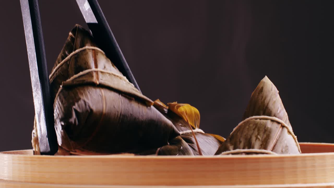 Steamed Zongzi in Bamboo Steamer