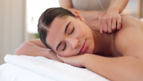 relajarse, masaje de spa y bienestar de la mujer