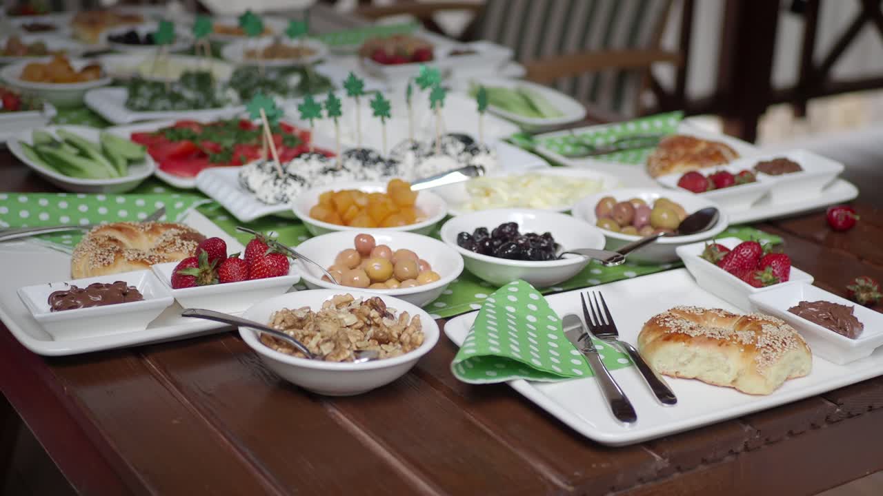 맛있는 터키 아침 식사 스프레이