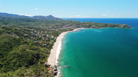 Filmischer-Drohnenflug-über-Die-Küste-Von-Sayulita,-Mexiko