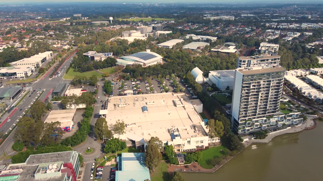 взгляд с дрона на бизнес-парк норвест в пригороде норвест и белла виста в хиллс-шайр, северо-западный сидней